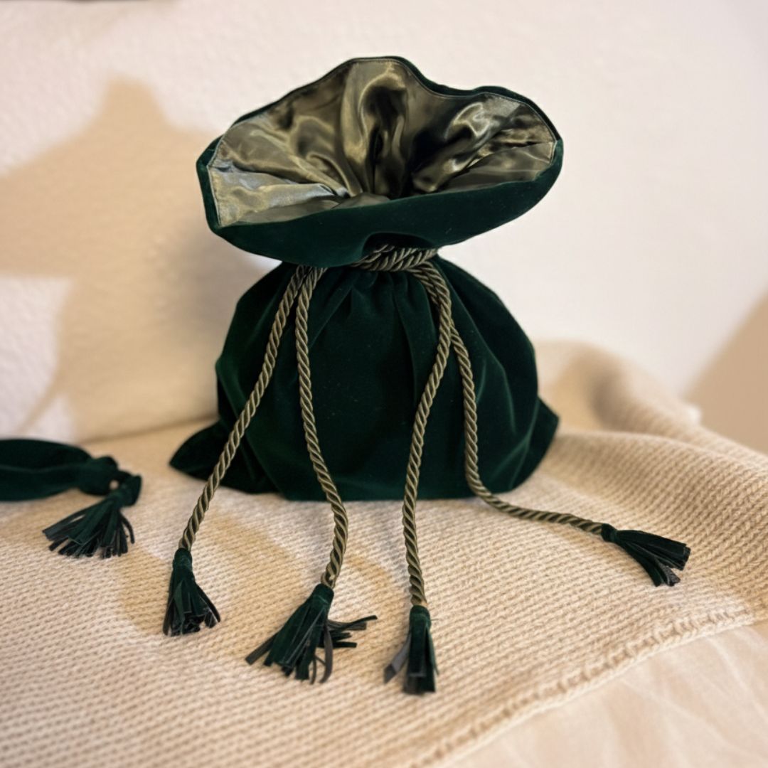 Samt Geschenkbeutel Dunkelgrün - wiederverwendbare Luxusverpackung mit Kordelzug 35x40cm